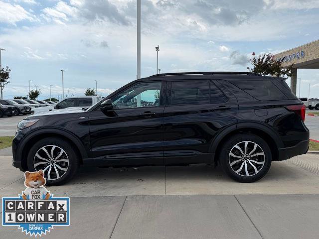 Certified 2025 Ford Explorer ST-Line RWD image 11