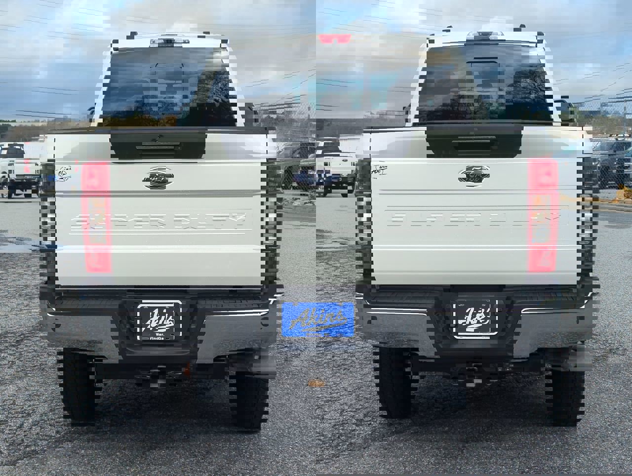 Certified 2022 Ford F250 Lariat w/ Lariat Ultimate Package image 3