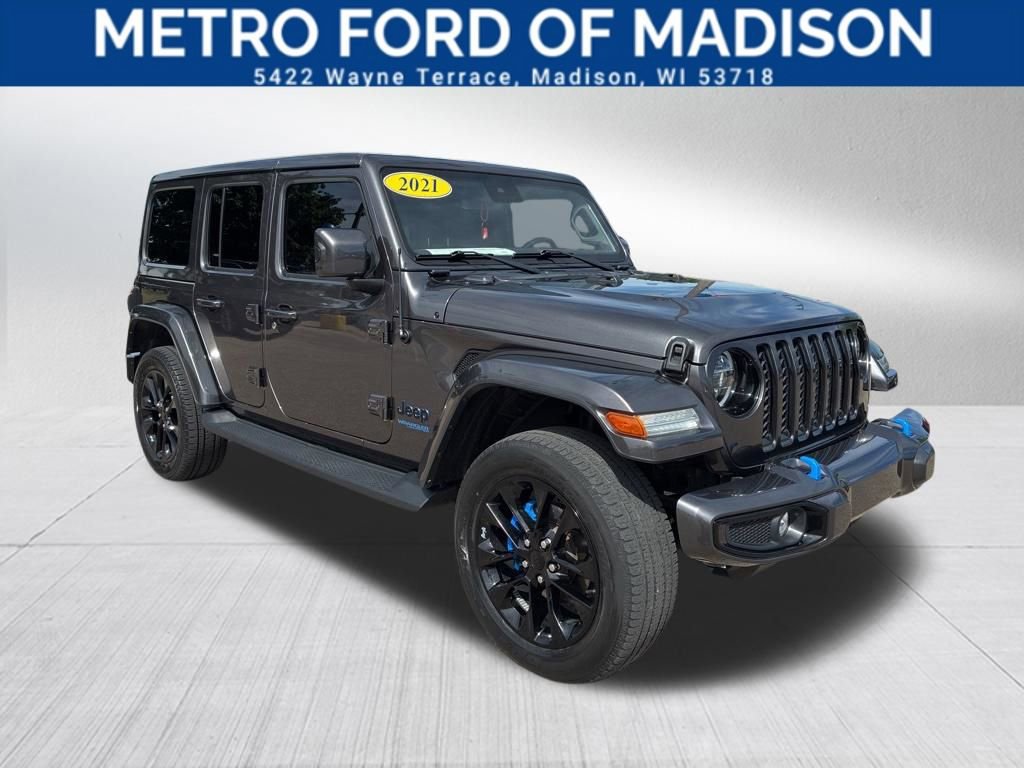 Used 2021 Jeep Wrangler Unlimited Sahara AWD/4WD image 3