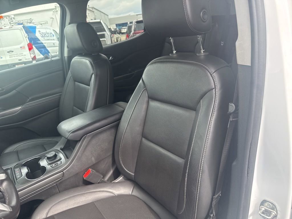 Used 2020 GMC Acadia SLT w/ Premium Package AWD/4WD image 3