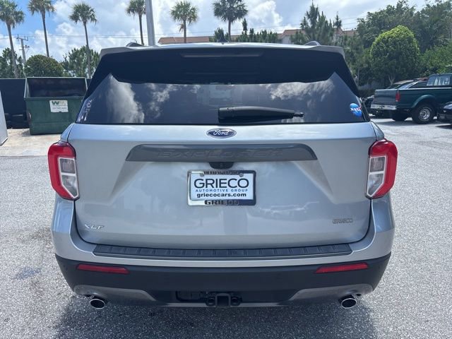 Certified 2023 Ford Explorer XLT w/ Equipment Group 202A RWD image 3