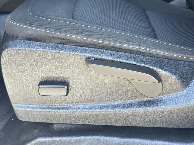 Used 2022 Chevrolet Colorado LT w/ Fleet Safety Package image 21