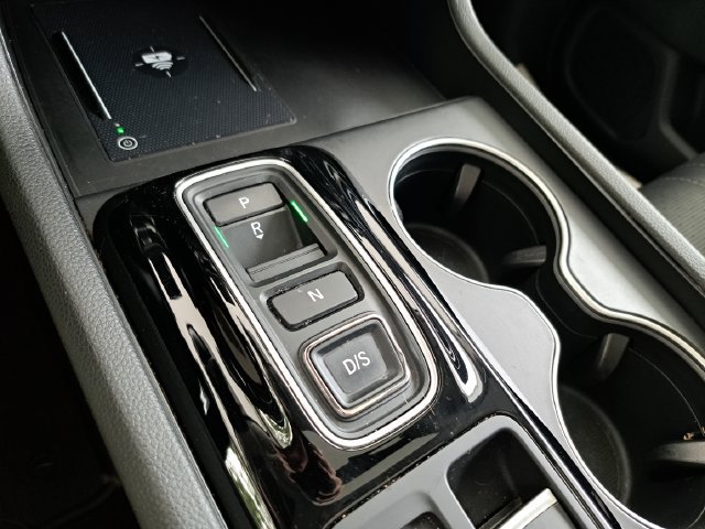 Used 2024 Honda Pilot Elite image 13