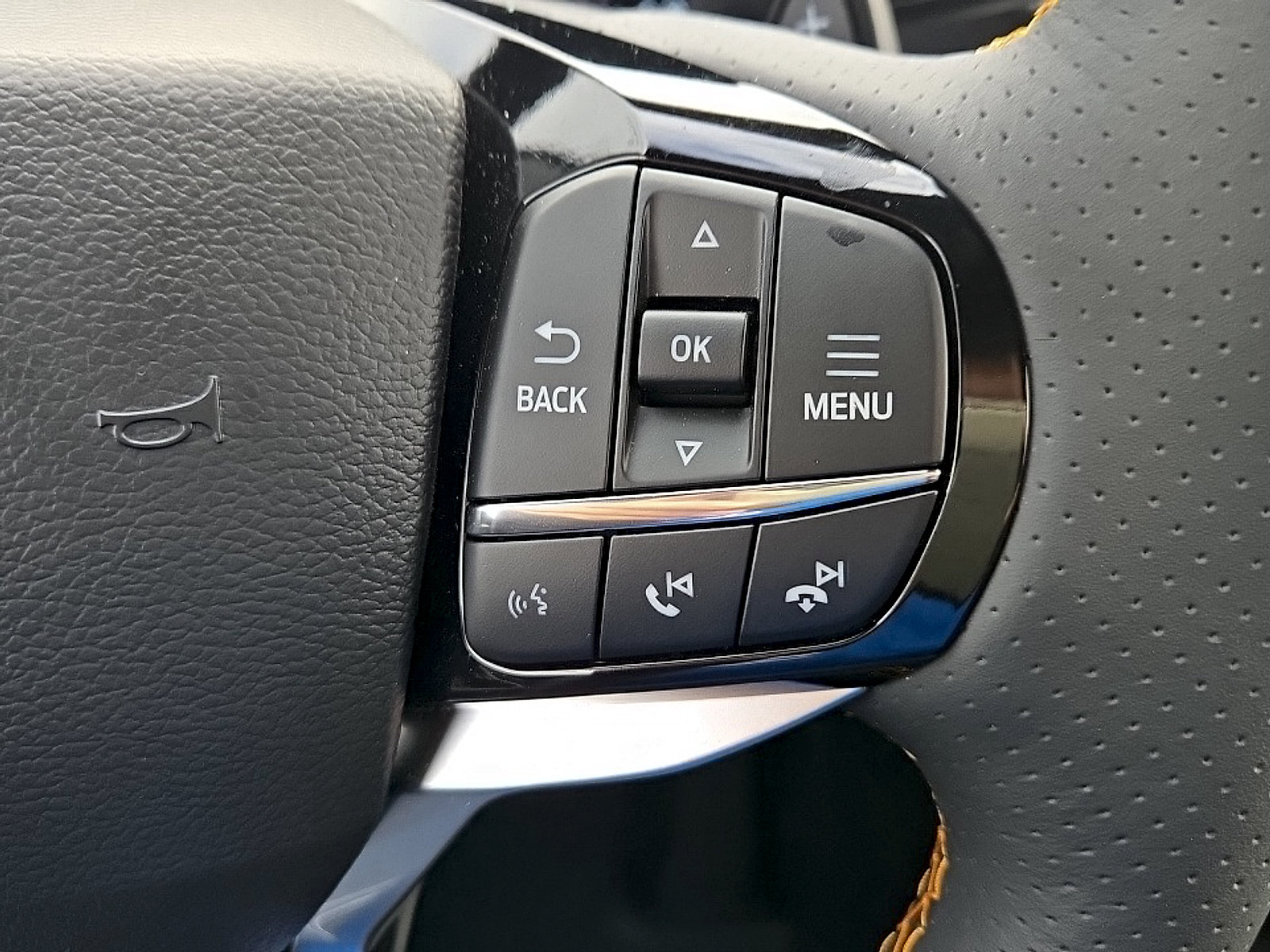 Certified 2026 Ford Explorer Tremor w/ Tremor Ultimate Package AWD/4WD image 14