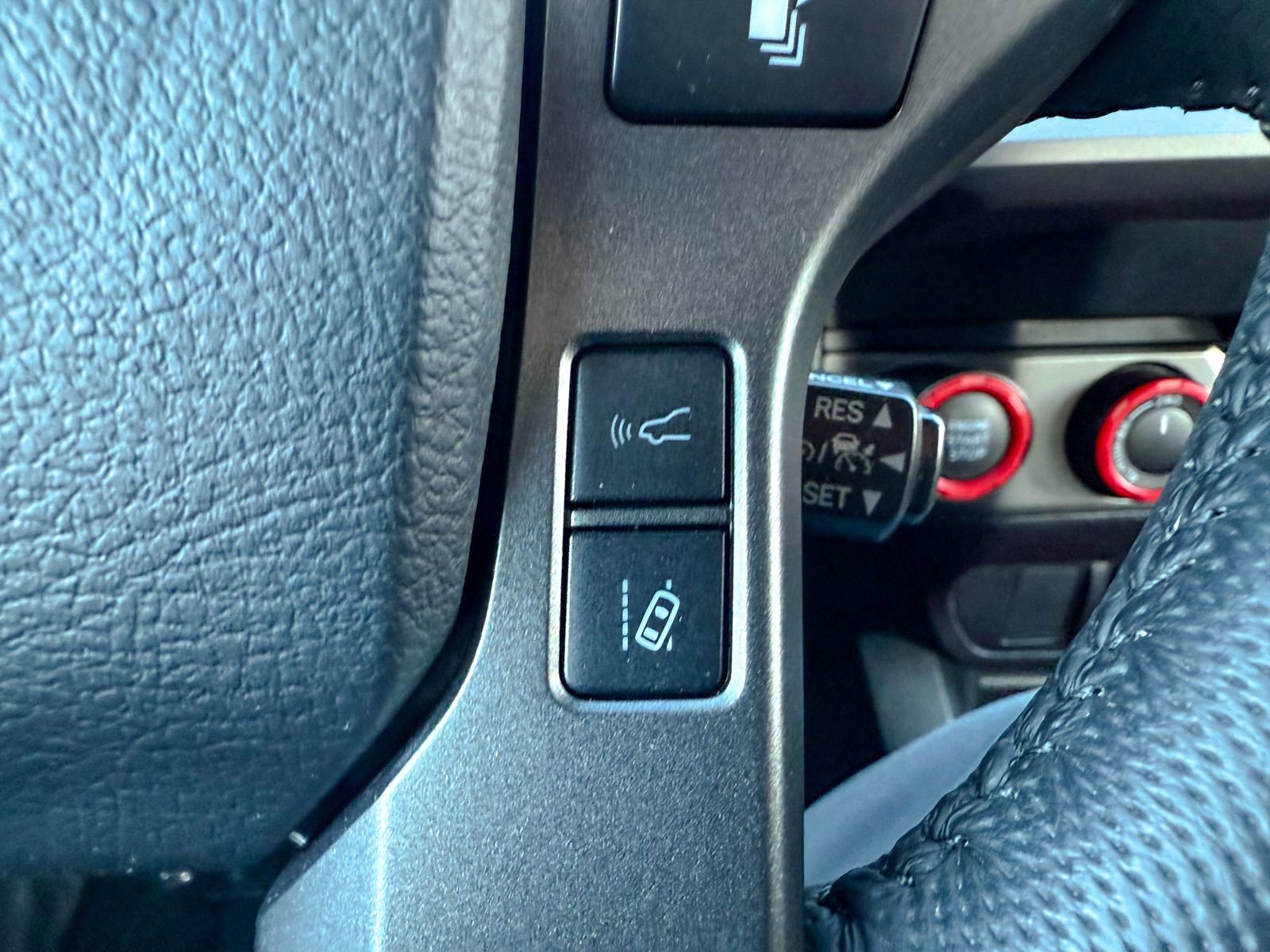 Used 2023 Toyota Tacoma TRD Sport w/ Black Out Package (TMS) image 33