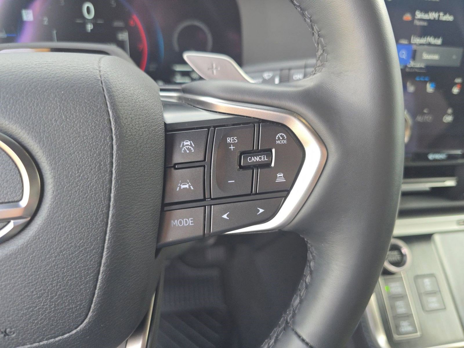 Used 2025 Lexus GX 550 image 21