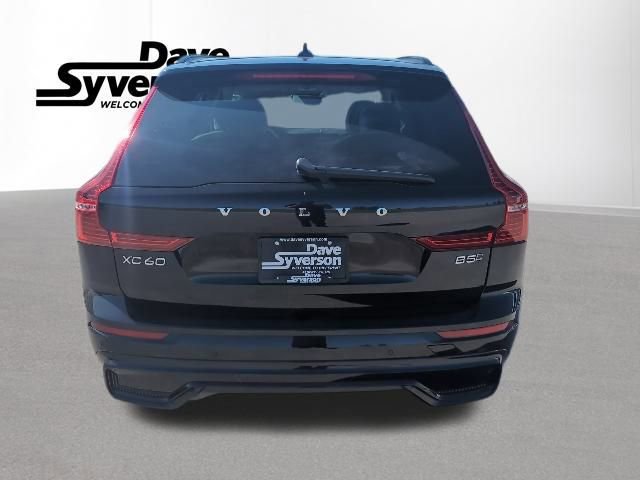 Used 2023 Volvo XC60 B5 Plus image 5