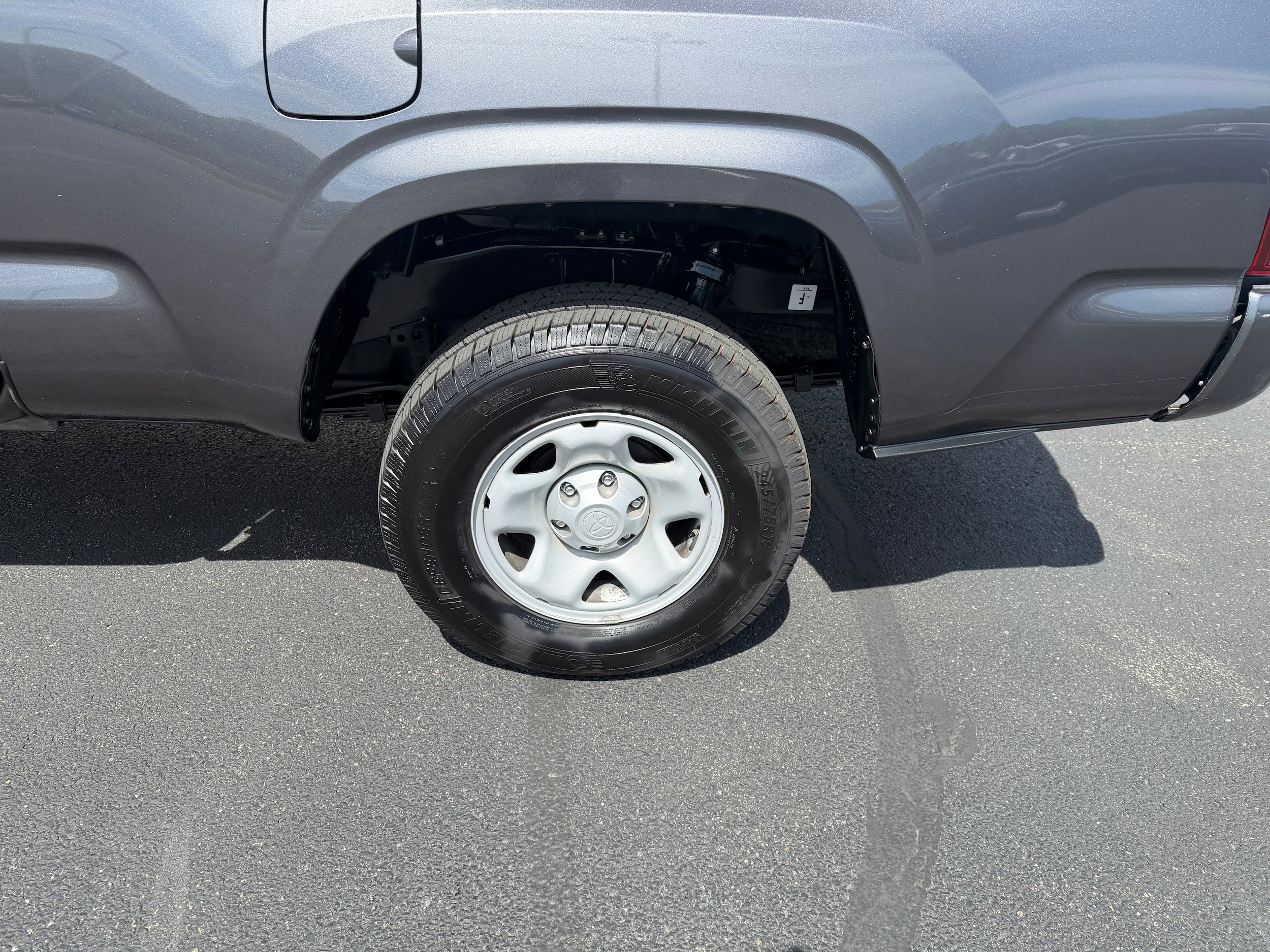 Used 2023 Toyota Tacoma SR AWD/4WD image 10