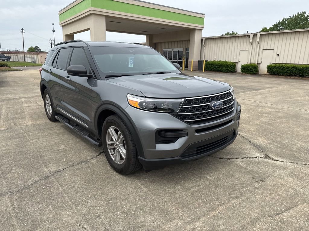 Certified 2022 Ford Explorer XLT image 11