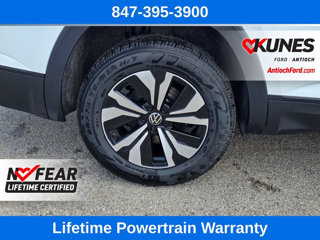 Used 2024 Volkswagen Atlas SE AWD/4WD image 10