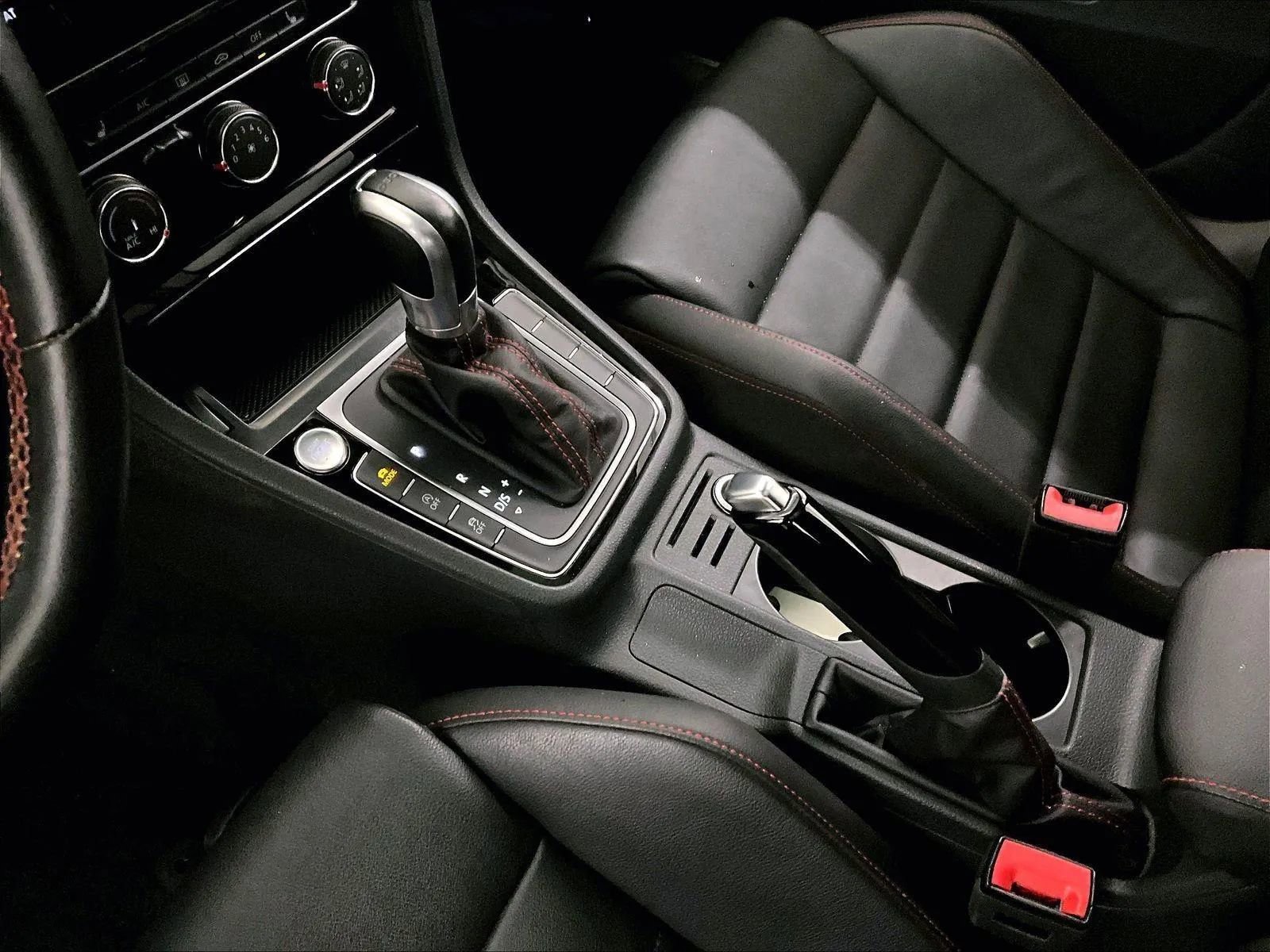 Used 2019 Volkswagen Golf S FWD image 16