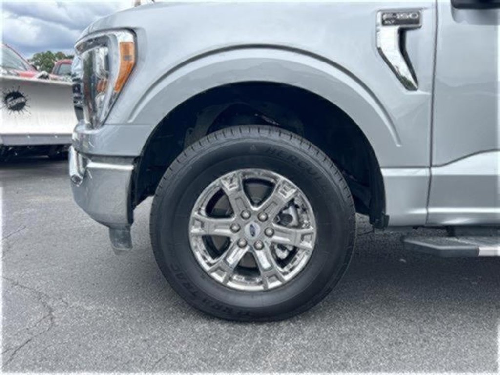 Certified 2022 Ford F150 XLT w/ Equipment Group 302A High image 97