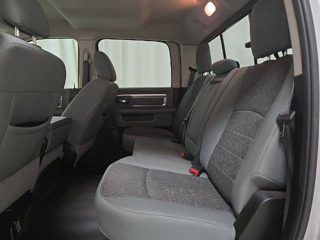Used 2019 RAM 1500 Classic SLT w/ Luxury Group AWD/4WD image 15