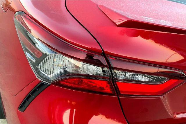 Used 2021 Toyota Camry SE w/ Convenience Package image 27