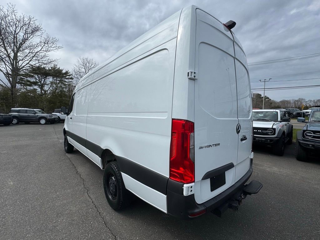 Used 2023 Mercedes-Benz Sprinter 2500 image 4