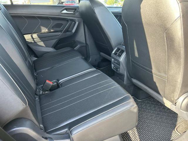 Used 2022 Volkswagen Tiguan SE R-Line FWD image 21