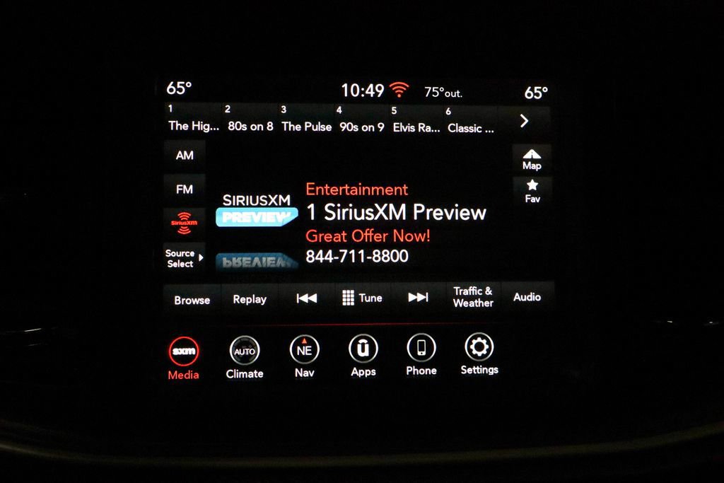 Used 2022 Dodge Challenger R/T w/ Driver Convenience Group image 10