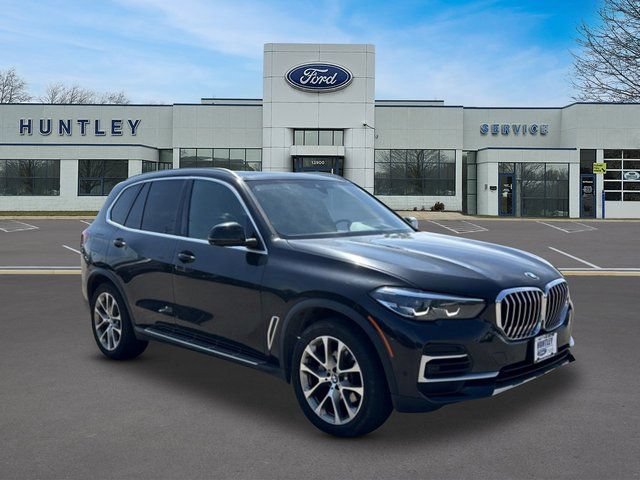 Used 2023 BMW X5 xDrive40i AWD/4WD image 3