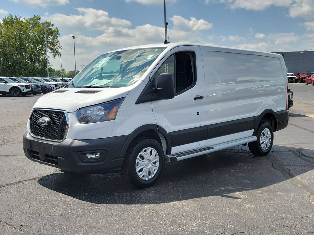 Certified 2025 Ford Transit 250 Low Roof w/ Exterior Upgrade Package RWD image 8