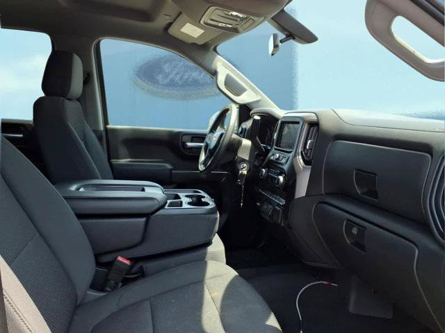 Used 2020 Chevrolet Silverado 1500 Custom w/ Custom Value Package AWD/4WD image 14
