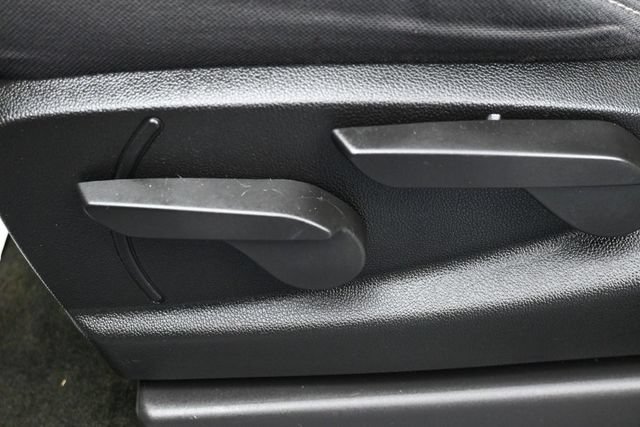 Used 2018 Chevrolet Silverado 1500 LT RWD image 12