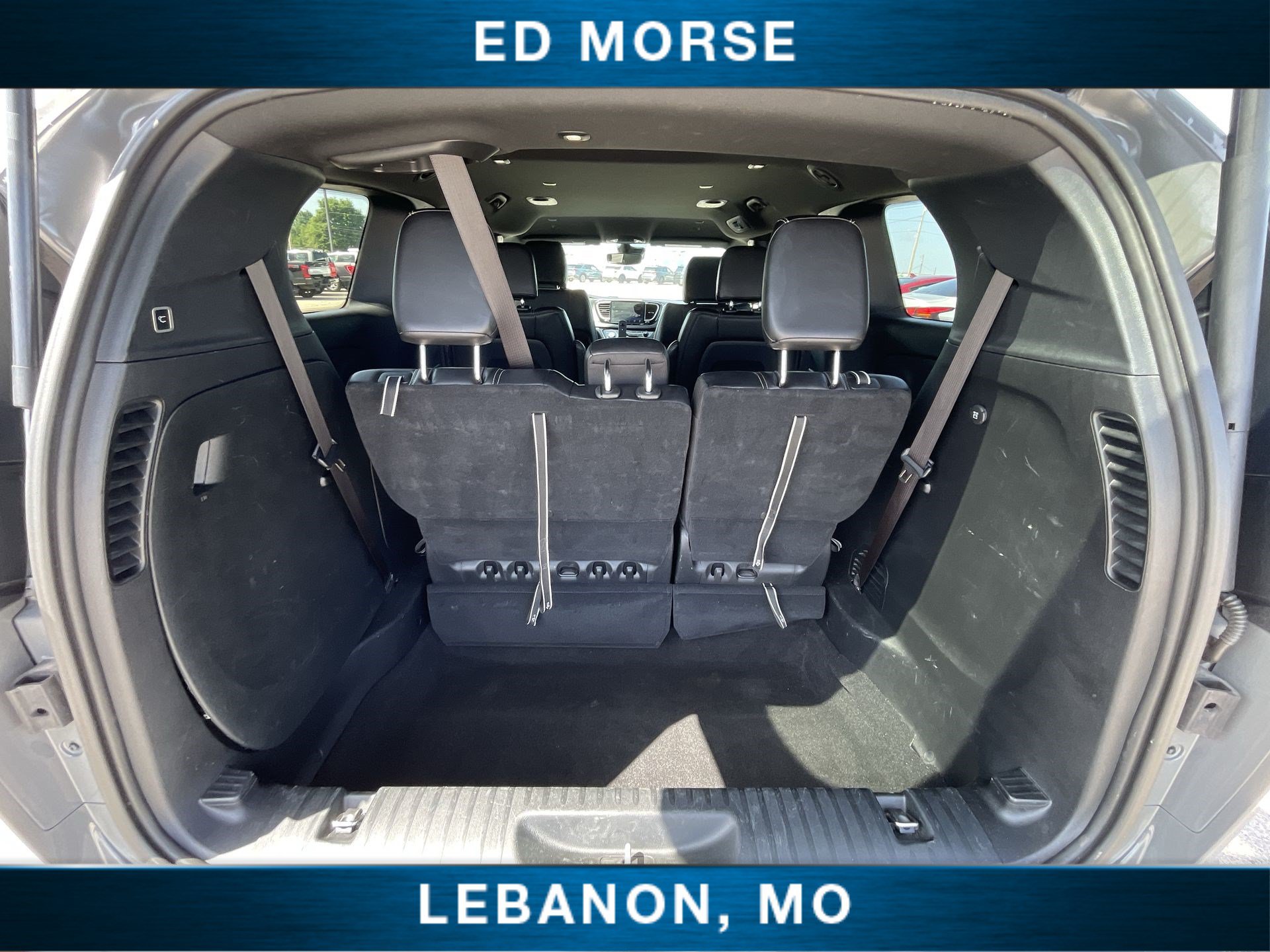Used 2025 Chrysler Pacifica Select FWD image 23