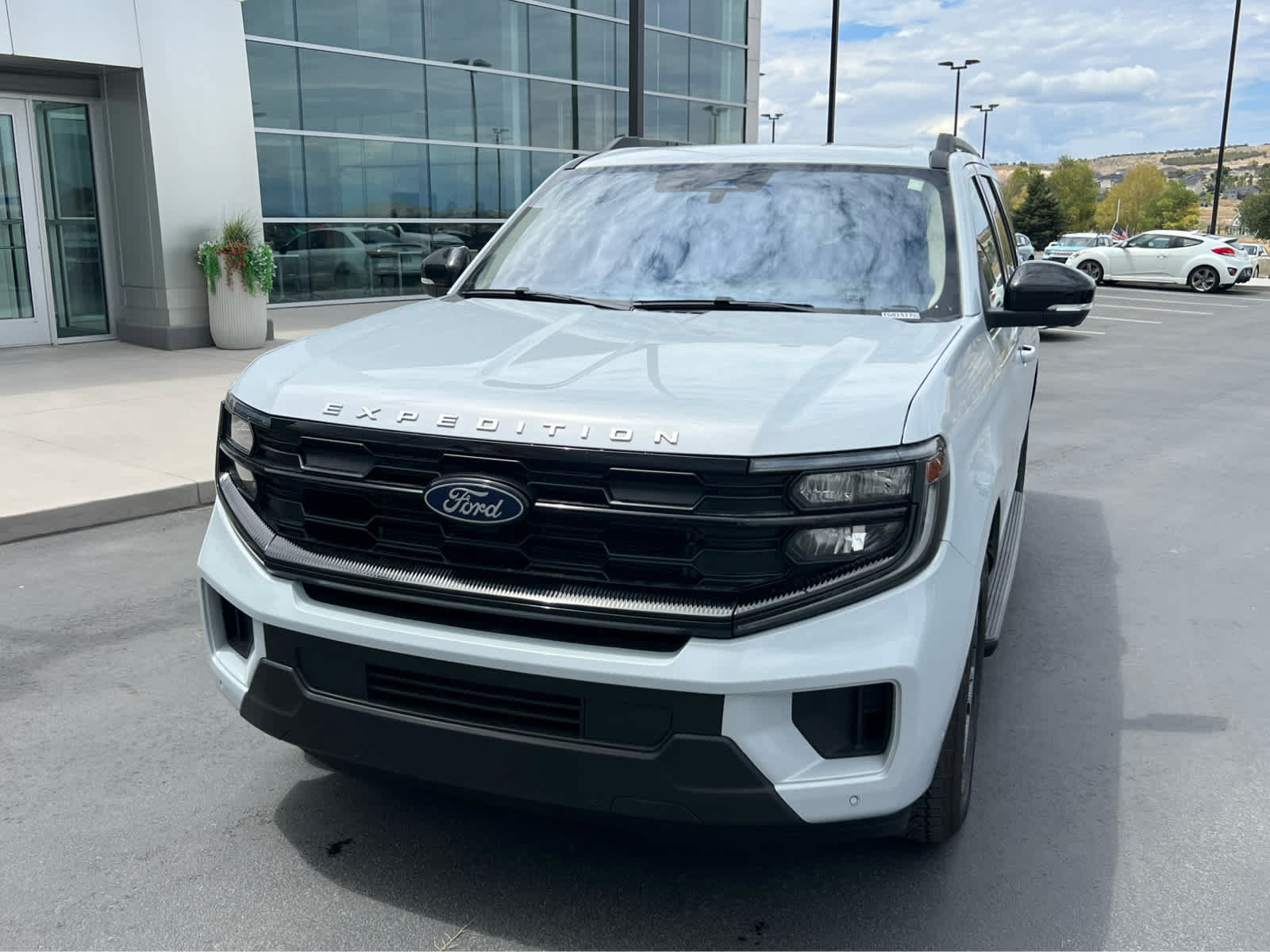 Certified 2025 Ford Expedition Active AWD/4WD image 2