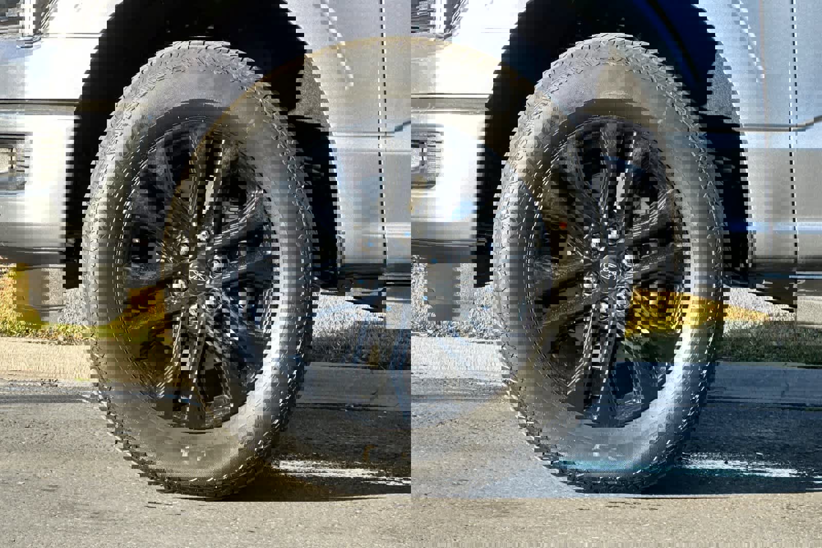 Certified 2025 Ford F150 Lariat w/ Equipment Group 501A Mid image 26