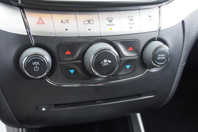 Used 2019 Dodge Journey SE image 26