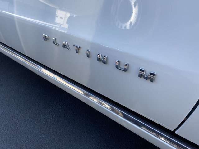 Certified 2022 Ford Expedition Platinum AWD/4WD image 3