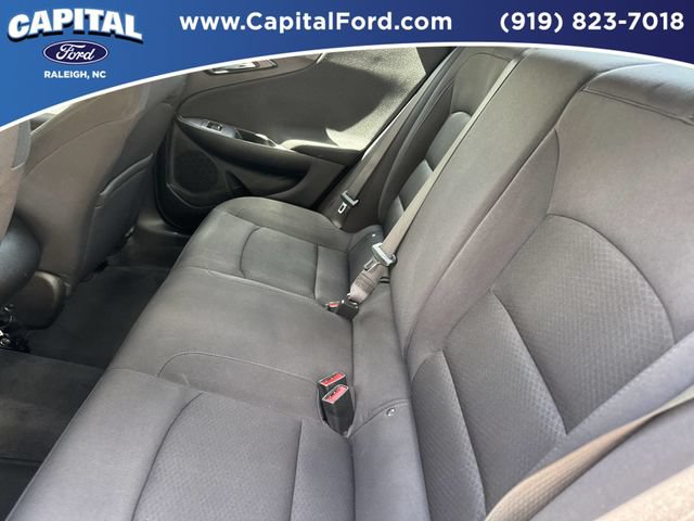 Used 2023 Chevrolet Malibu LS FWD image 18
