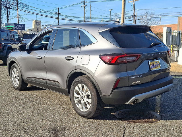 Certified 2023 Ford Escape Active w/ Tech Pack #2 AWD/4WD image 3