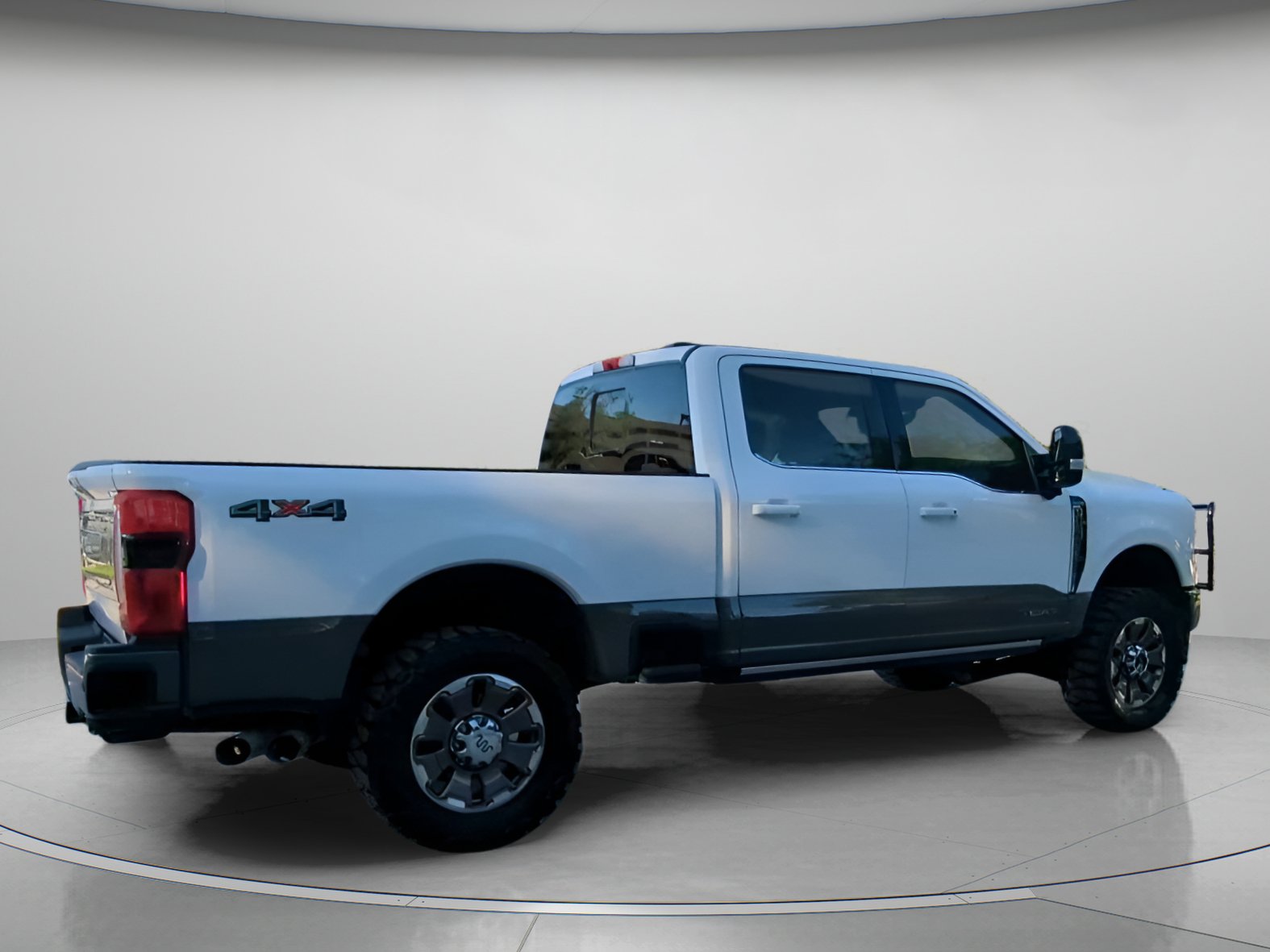 Certified 2026 Ford F350 King Ranch AWD/4WD image 29