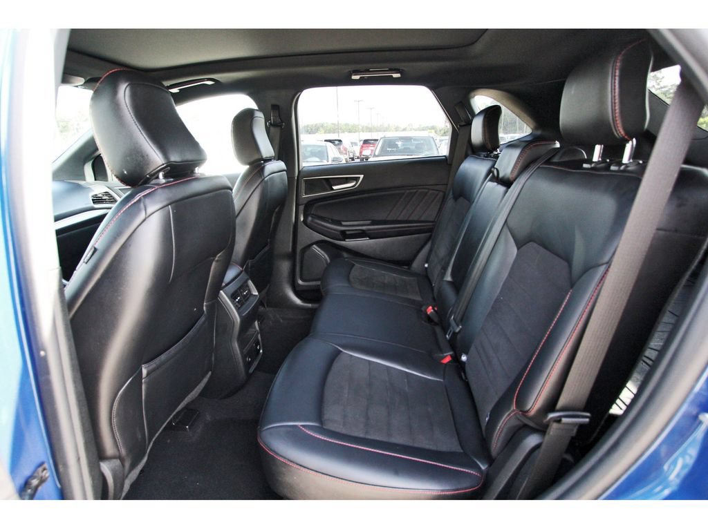 Certified 2024 Ford Edge ST-Line AWD/4WD image 10