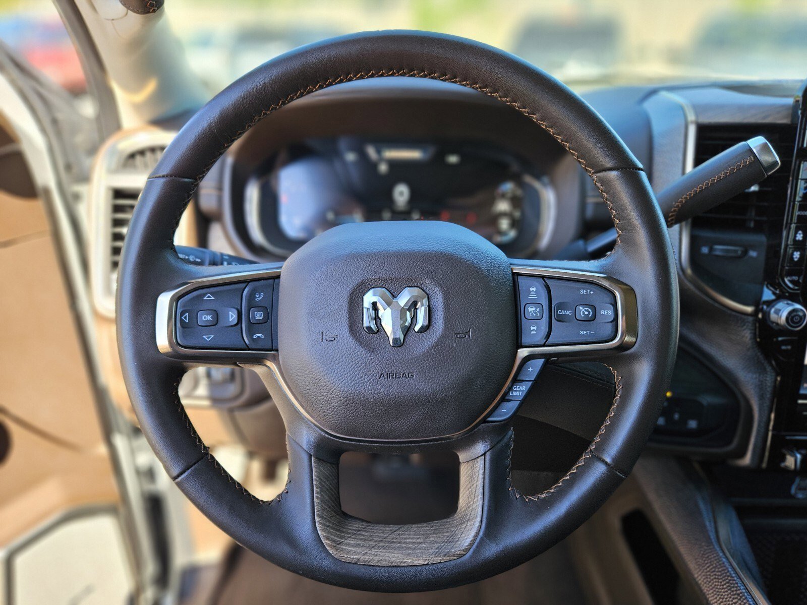 Used 2025 RAM 2500 Limited image 27