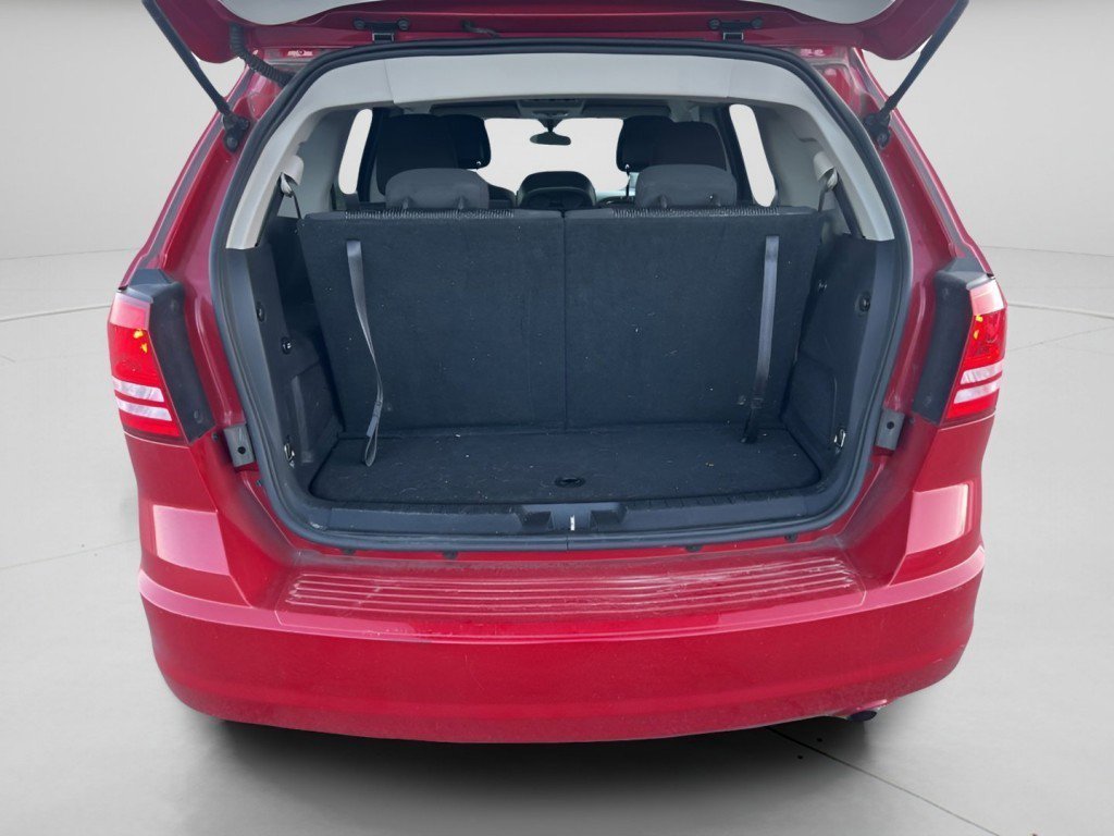 Used 2017 Dodge Journey SE w/ Flexible Seating Group image 18