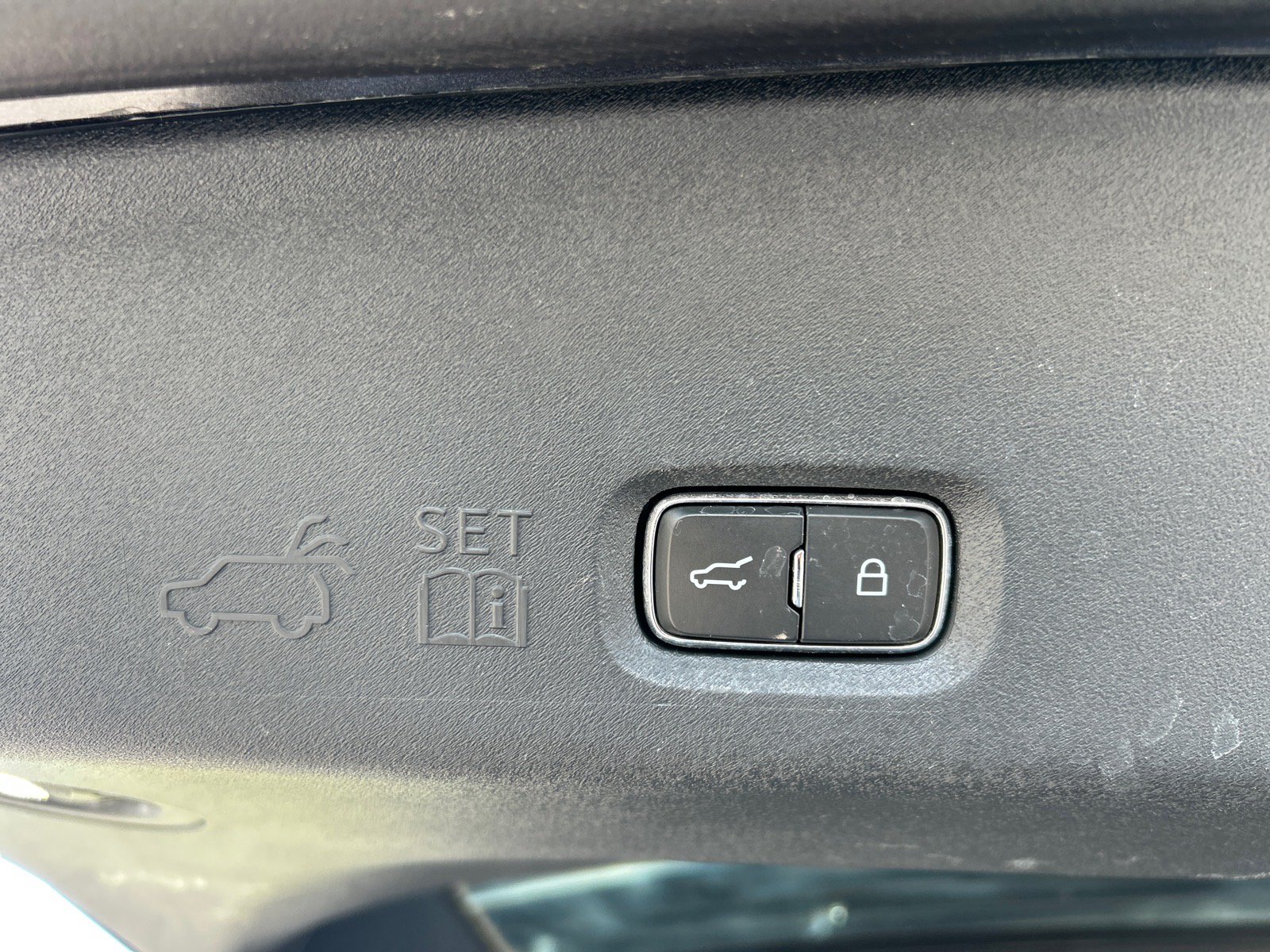 Certified 2025 Ford Expedition Max Platinum w/ Driver's Package AWD/4WD image 19