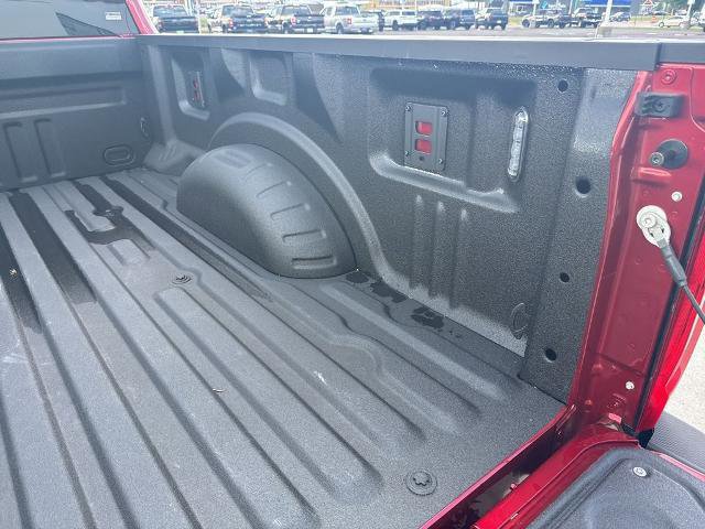 Certified 2025 Ford F250 XLT w/ Black Appearance Package image 32