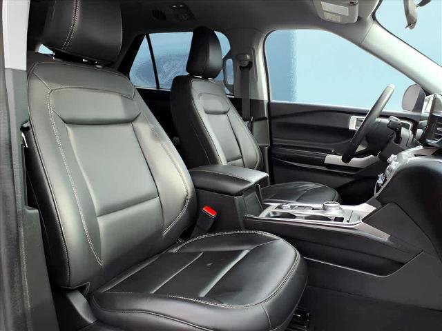 Certified 2023 Ford Explorer XLT w/ Equipment Group 202A image 13