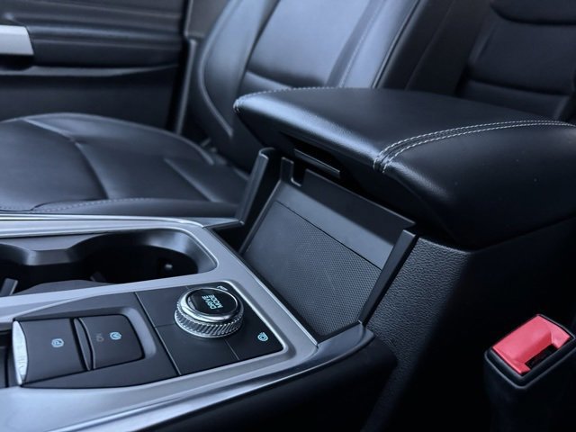 Certified 2023 Ford Explorer XLT w/ Equipment Group 202A image 30