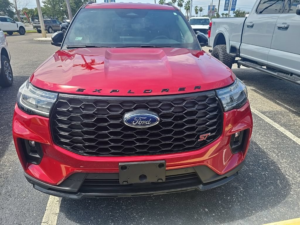 Certified 2025 Ford Explorer ST RWD image 2