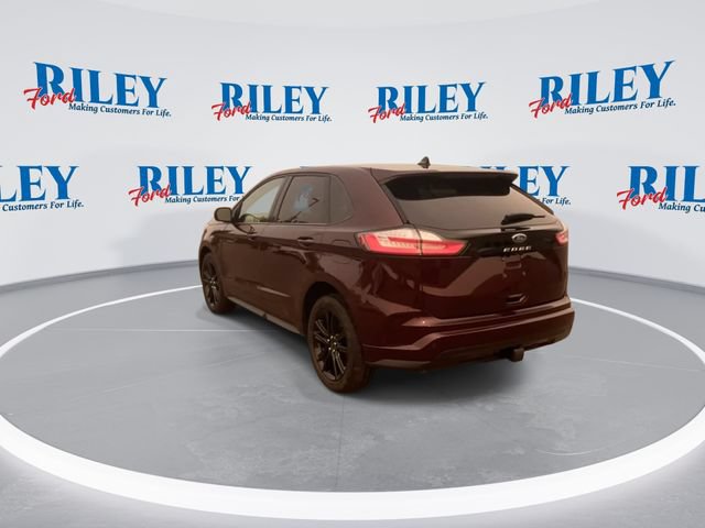 Certified 2024 Ford Edge ST-Line w/ Class II Trailer Tow Package AWD/4WD image 9