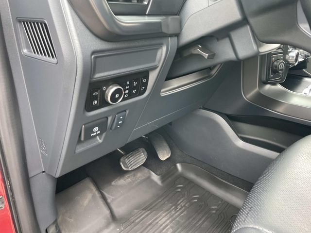 Certified 2025 Ford F150 Lariat AWD/4WD image 21