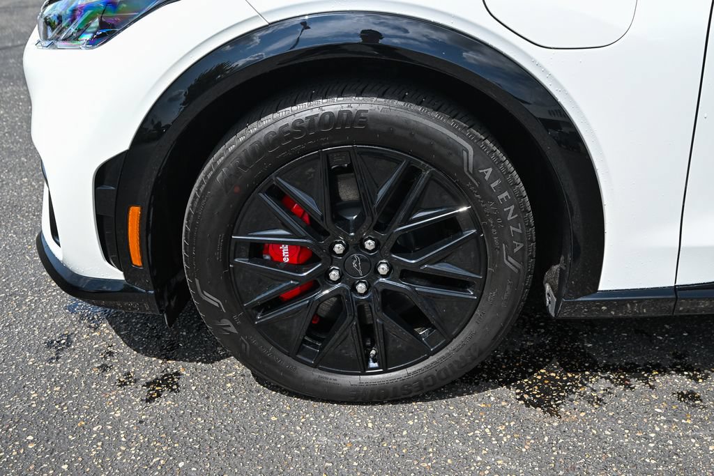 Certified 2025 Ford Mustang Mach-E Premium w/ Sport Appearance Package AWD/4WD image 12