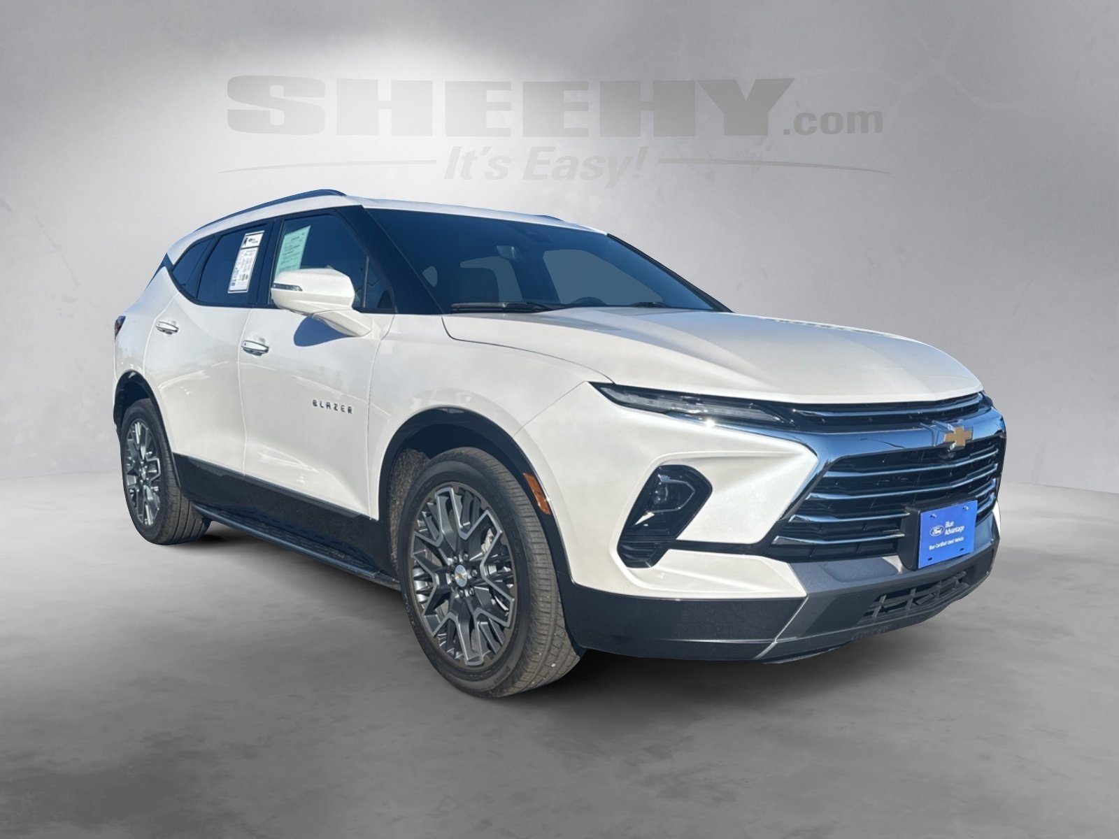 Used 2025 Chevrolet Blazer Premier w/ Driver Confidence II Package image 8