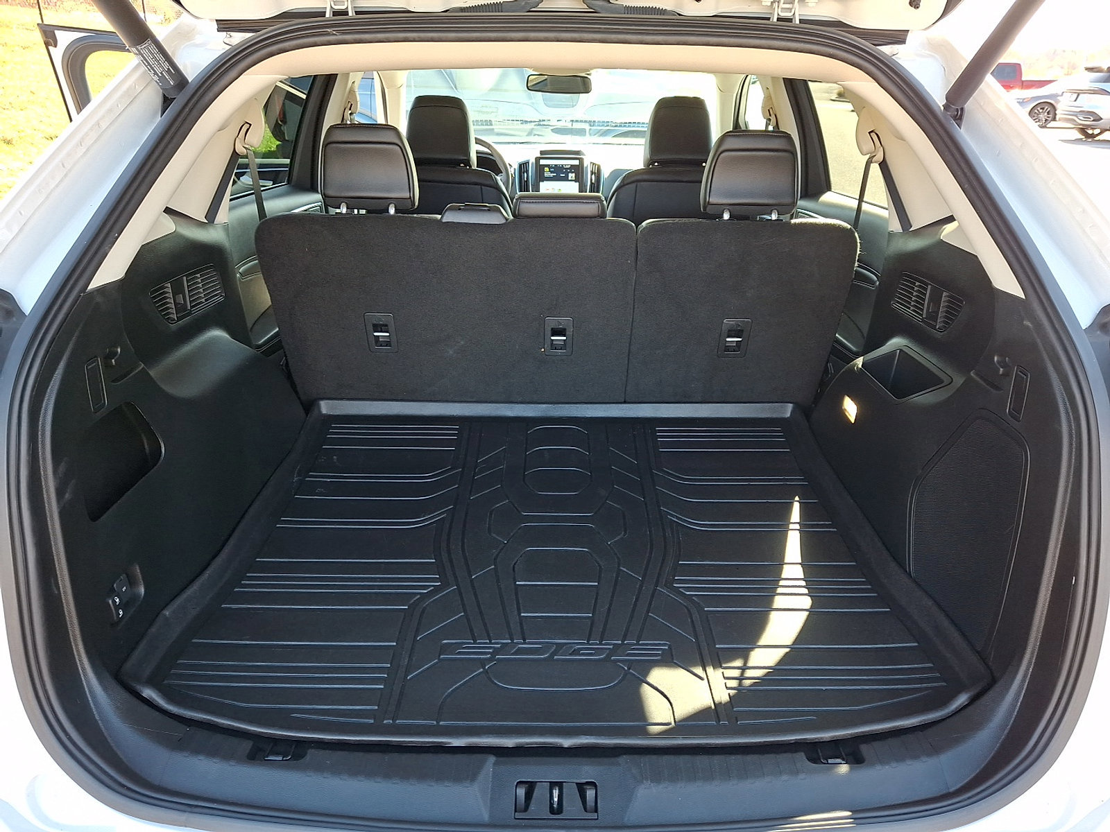 Certified 2022 Ford Edge Titanium w/ Equipment Group 301A image 28