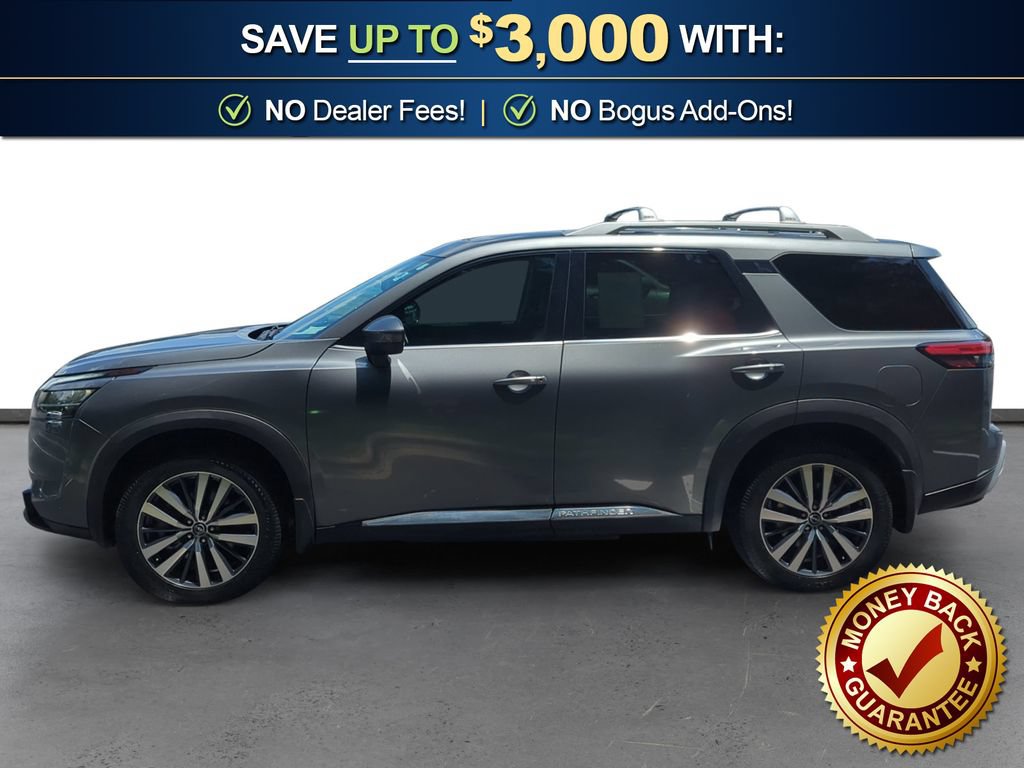 Used 2022 Nissan Pathfinder Platinum w/ Cargo Package FWD image 2