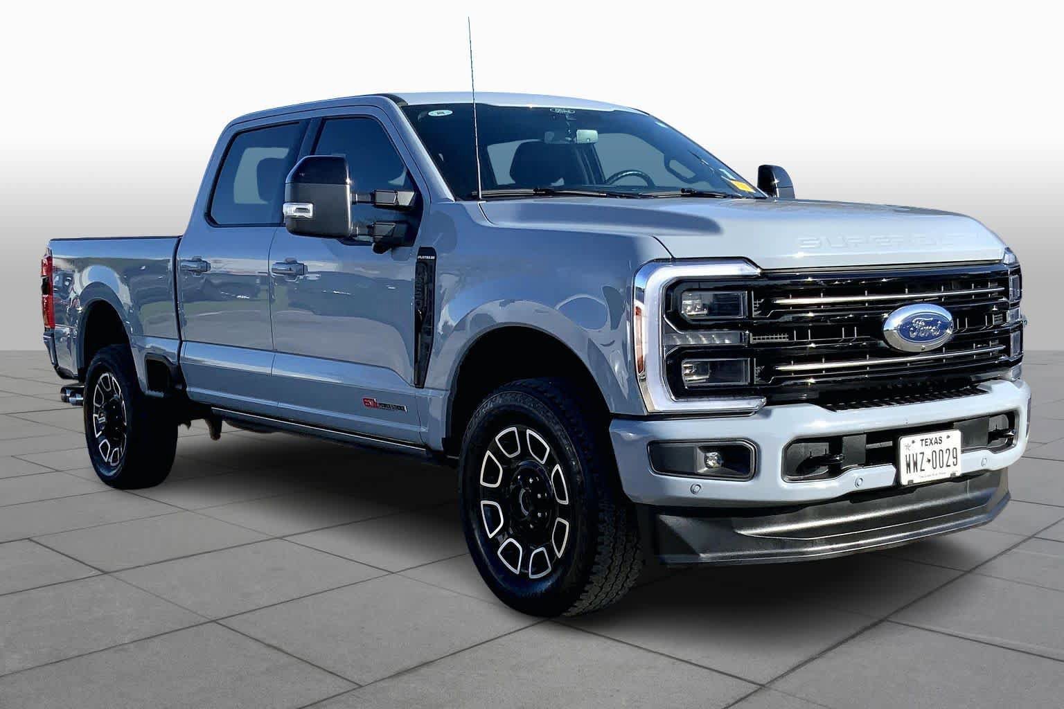 Certified 2025 Ford F250 Platinum AWD/4WD image 5