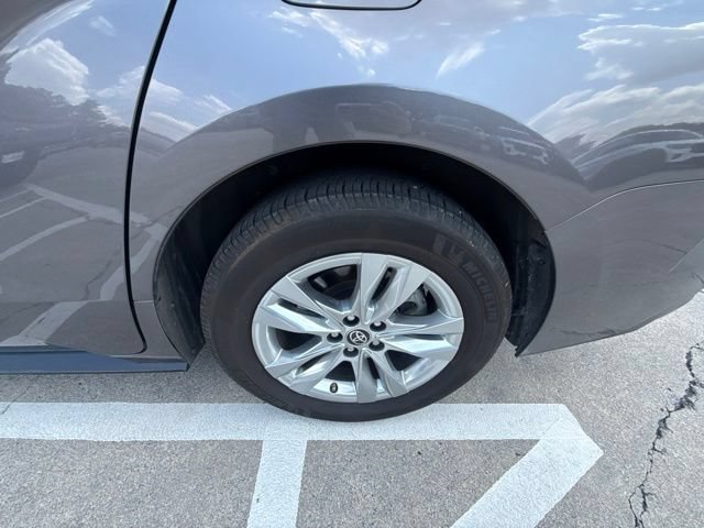 Used 2021 Toyota Sienna Limited FWD image 10