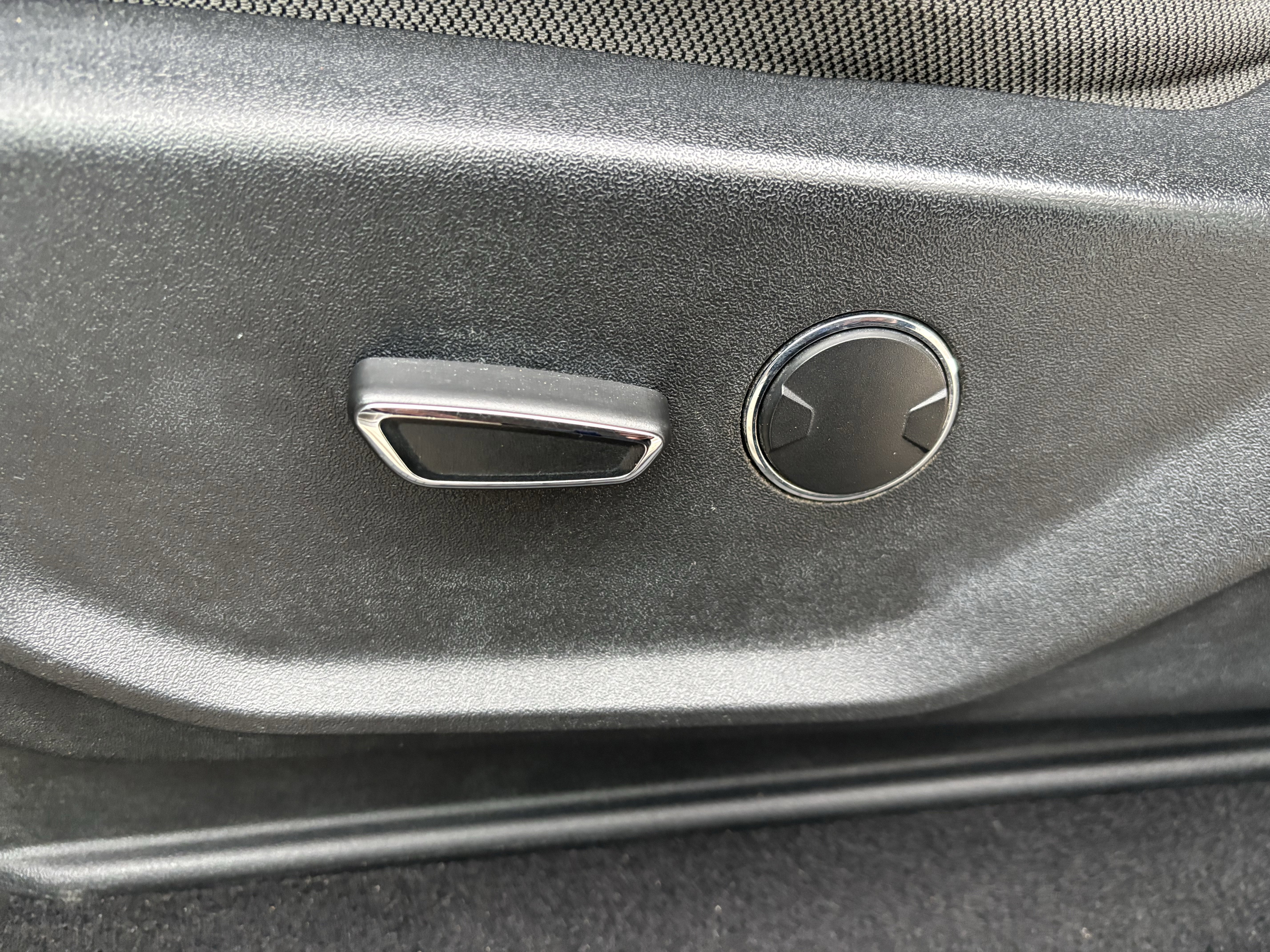 Certified 2019 Ford F450 XLT w/ XLT Premium Package image 20